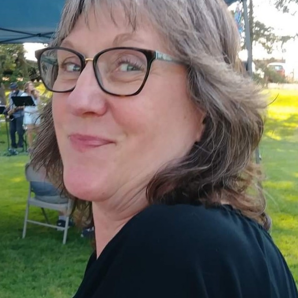 Meet your Posher, Karyll